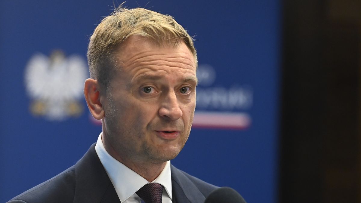 Warszawa, 21.08.2024. Minister sportu i turystyki Sławomir Nitras podczas konferencji prasowej dot. podsumowania Igrzysk XXXIII Olimpiady Paryż 2024, 21 bm. w Warszawie. (gj) PAP/Piotr Nowak