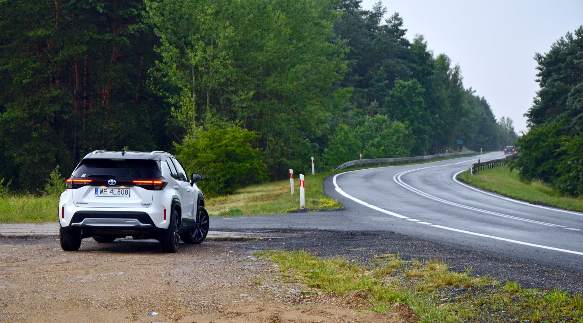 Pokonałem Toyotą Yaris Cross trasę Warszawa-Szczecin na dwa sposoby, by pokazać, ile można zaoszczędzić na bezpłatnych drogach