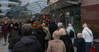 Warszawa: Mieszkańcy tłumnie ruszyli do sklepów. Tak wygląda niedziela handlowa