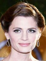 Stana Katic kobietą romansującą