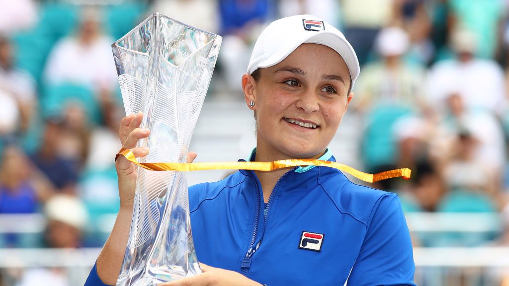 Zdjęcie okładkowe artykułu: Getty Images / Julian Finney / Na zdjęciu: Ashleigh Barty, mistrzyni Miami Open 2019