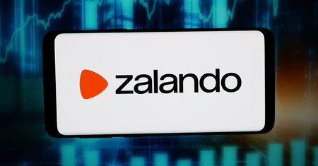 Gigant odzieżowy zamyka centrum logistyczne. Zwolni około 500 Polaków