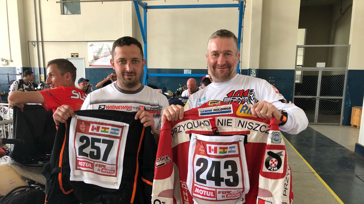 Zdjęcie okładkowe artykułu: Materiały prasowe /  / Kamil Wiśniewski i Rafał Sonik przed startem do Rajdu Dakar 2018