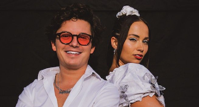 Mery Spolsky i Kuba Karaś w reklamie Durexa przypominają o konieczności zabezpieczenia prezerwatywą