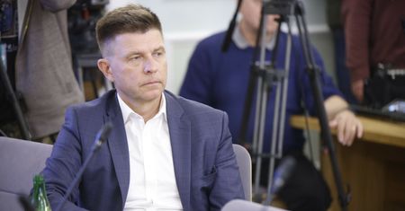 Dziura Morawieckiego nie zniknęła. Petru: została zwiększona, ale zagłosuję za tym budżetem
