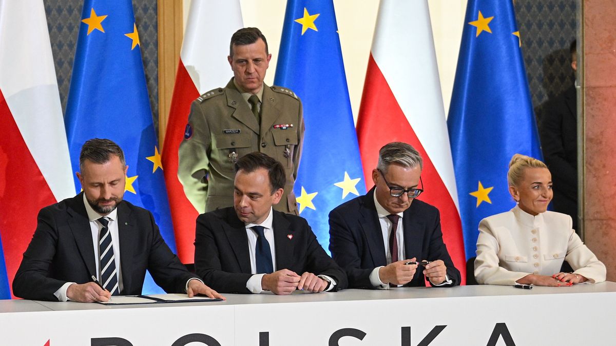 Władysław Kosiniak-Kamysz, Andrzej Domański, Marta Postuła, Mirosław Czekaj
Marcin Obara
komisarz ue, obrona, pozyczka, SAFE, umowa, unijny