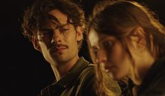 Nowa twarz sieci Play zamiast Antoniego Królikowskiego w serialu Polsatu "Bracia"