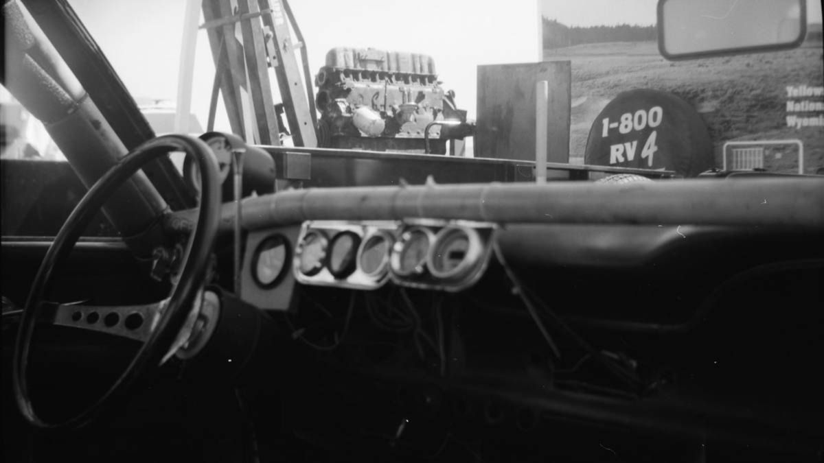 Współczesne wyścigi i zabytkowy aparat. Zobaczcie, jak sprawdził się Kodak Brownie 2 z 1926 roku 9