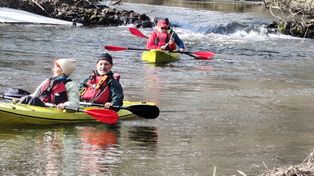 Ze Szwecji do Zabrodzia. Pożegnali zimę w kajakach