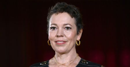 Upiorna! Olivia Colman oszpecona do roli, trudno rozpoznać aktorkę