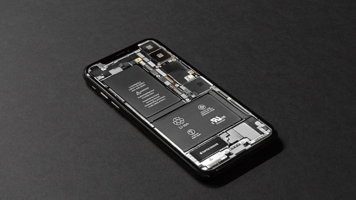 Apple: nie naprawiaj sam iPhone'a, bo zrobisz sobie krzywdę