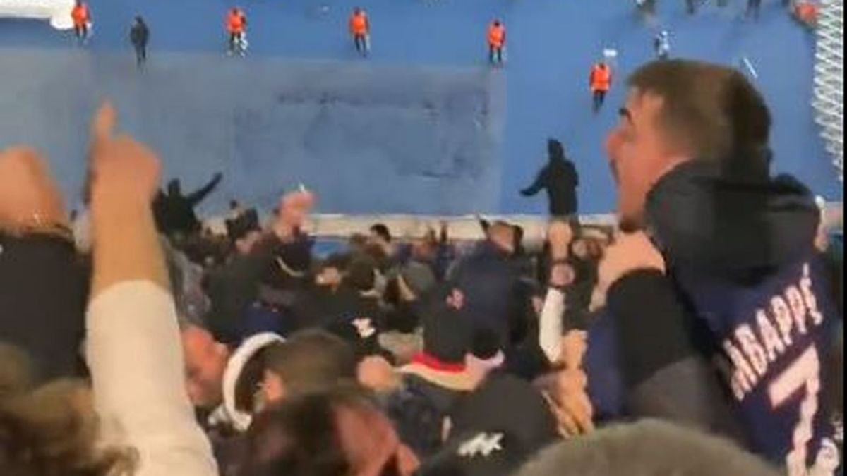 Zdjęcie okładkowe artykułu: Twitter /  / Szaleńcza radość kibiców PSG po golu Mbappe