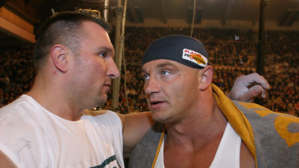 Dymek i Pudzianowski podczas zawodów w 2005 roku