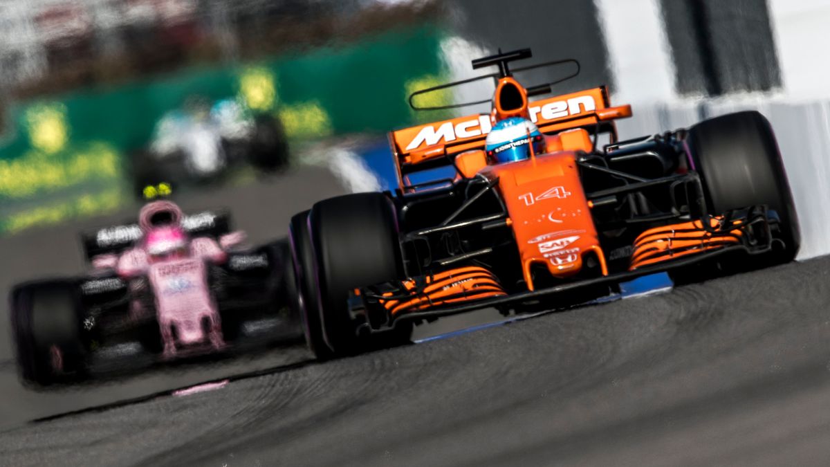 PAP/EPA / SRDJAN SUKI  / Na zdjęciu: samochód zespołu McLaren-Honda