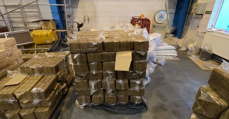 Rekordowy przemyt. Odkryli towar za 2,2 mln zł na granicy