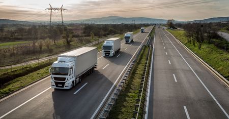 Rząd tak broni e-TOLL. Pokazuje wpływy z opłat