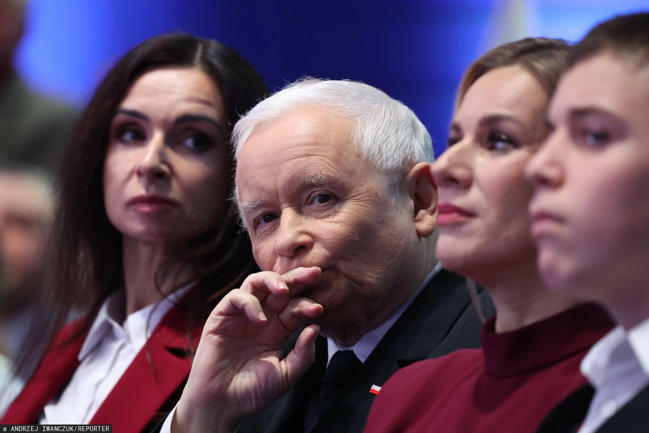 Kulisy klubu PiS. Nawrocki dziękuje, Kaczyński wzywa do ruszenia w teren