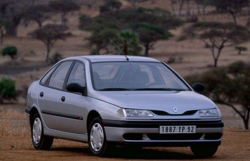 Jaki samochód używany kupić? Renault Laguna I, czyli francuska ślicznotka do 10 tysięcy złotych