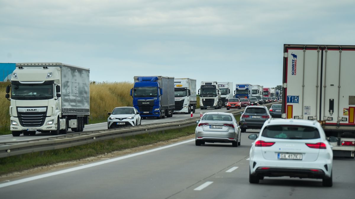 Autostrada A4
05.07.2024 Pietrzykowice . Autostrada A4
Fot . Tomasz Pietrzyk / Agencja Wyborcza.pl
Fot. Tomasz Pietrzyk / Agencja Wyborcza.pl
autostrada a4, auta osobowka tir tiry