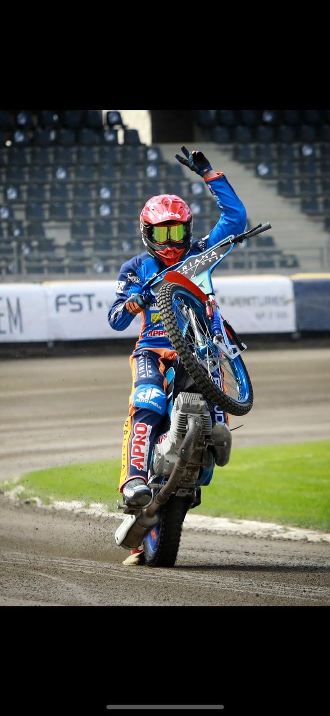 Adrian Miedziński