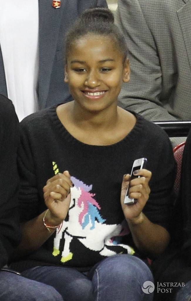 Sasha Obama w swetrze ASOS (fot. East News)