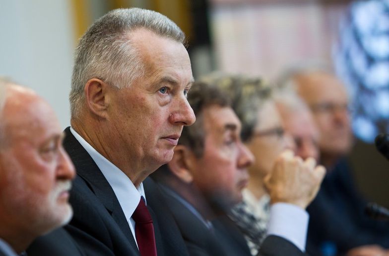 Wybory samorządowe 2014. PKW decyduje - korzystać z systemu