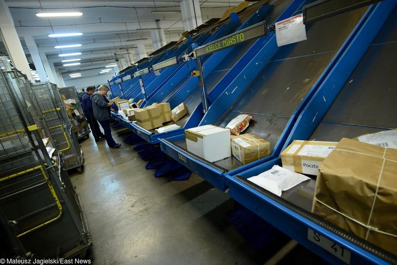 Zakaz handlu dla sklepów stacjonarnych jest pożyteczny dla branży e-commerce.