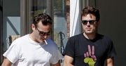 Szaleniec z Hollywood jest tylko oszustem! Zobacz wideo!