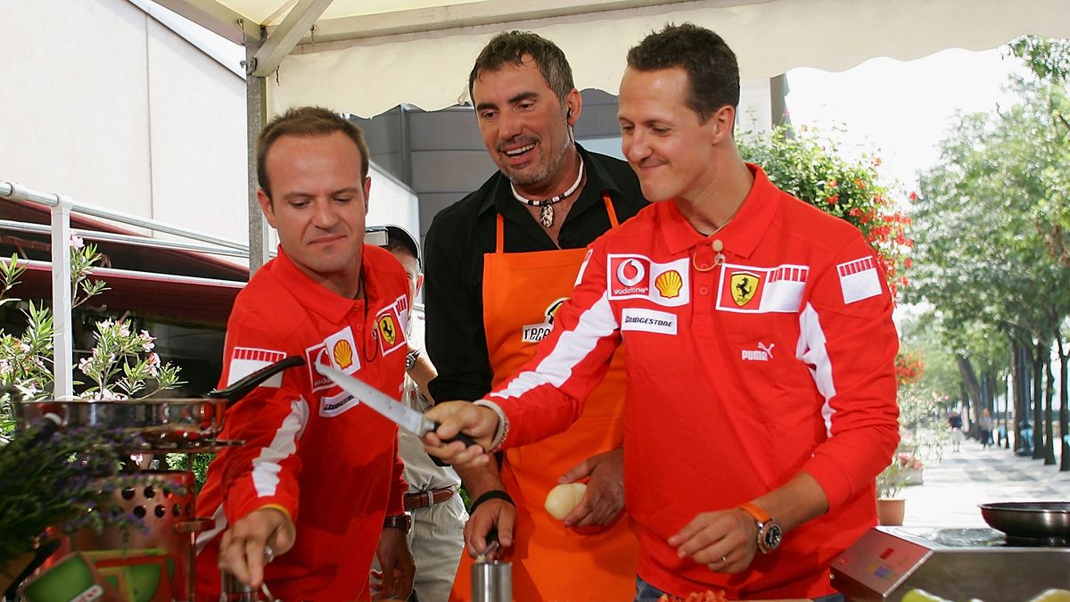 Rubens Barrichello (z lewej) i Michael Schumacher 