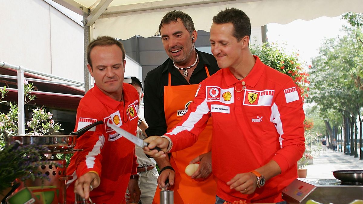 Getty Images / Vladimir Rys / Na zdjęciu: Rubens Barrichello (z lewej) i Michael Schumacher 