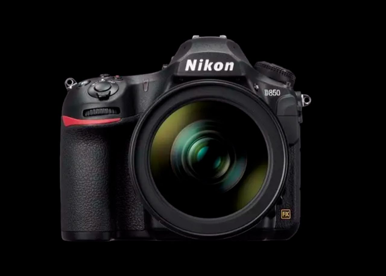 Nikon D850 - wyciekła pełna specyfikacja. Nadchodzi potężna lustrzanka!
