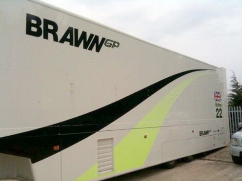 Wyprzedaż Brawn GP - A co ty sobie kupisz na pamiątkę po zespole?