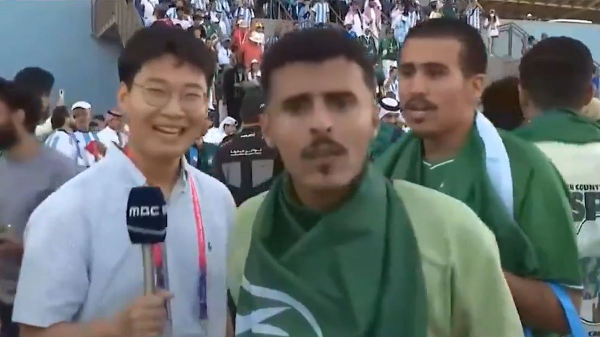 Kibice Arabii Saudyjskiej w południowokoreańskiej TV podczas mistrzostw świata w Katarze