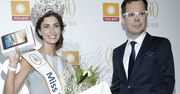 Prezes Jacek Świderski wręcza nagrodę Miss Polski WP 2014