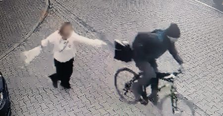 Rowerzysta z piekła rodem. Nagranie trafiło do sieci