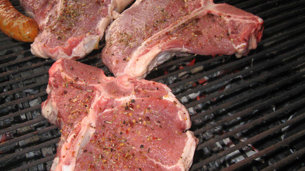 Surowy rostbef wołowy T-bone (samo mięso, II klasa mięsa)