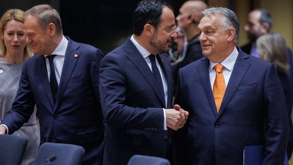EU leaders meet for special summit to discuss Ukraine support, European defense
epa11944409 (L-R) EU High Representative for Foreign Affairs and Security Policy Kaja Kallas, Prime Minister of Poland Donald Tusk, President of the Republic of Cyprus Nikos Christodoulides and Hungarian Prime Minister Viktor Orban during a European Council meeting in Brussels, Belgium, 06 March 2025. The EU leaders are convening for a special summit to discuss ongoing support for Ukraine and enhance European defence.  EPA/OLIVIER MATTHYS 
Dostawca: PAP/EPA.
OLIVIER MATTHYS
flags, politics, diplomacy, EU, Union, government, war, Russia