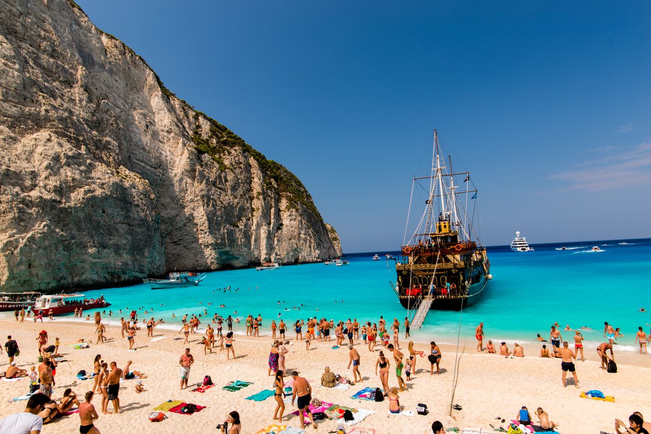 Władze wyspy i eksperci nie chcą takich tłumów na plaży Navagio