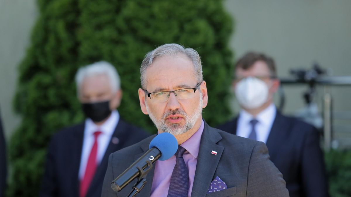 Zdaniem Adama Niedzielskiego będzie można sekwencjonować wszystkie przypadki nowych zakażeń