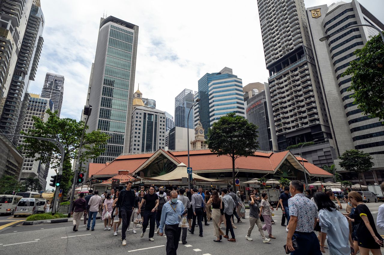 Singapore emerges as global gold storage haven amid uncertainties