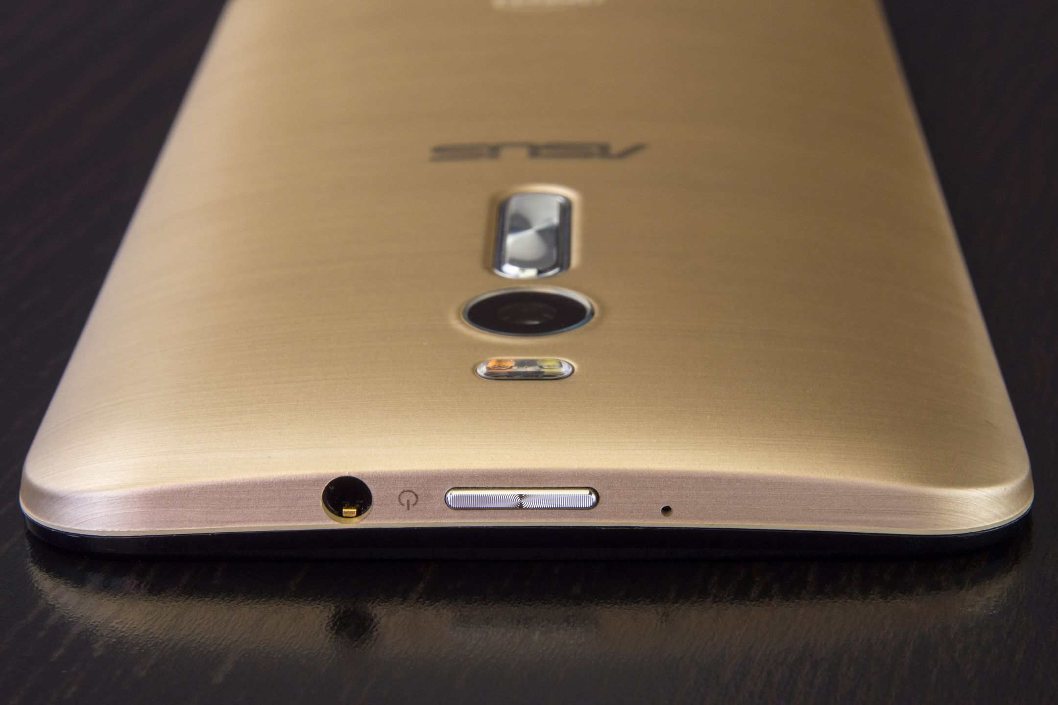 ASUS Zenfone 2 – test smartfonowego złotego strzału w dziesiątkę 3