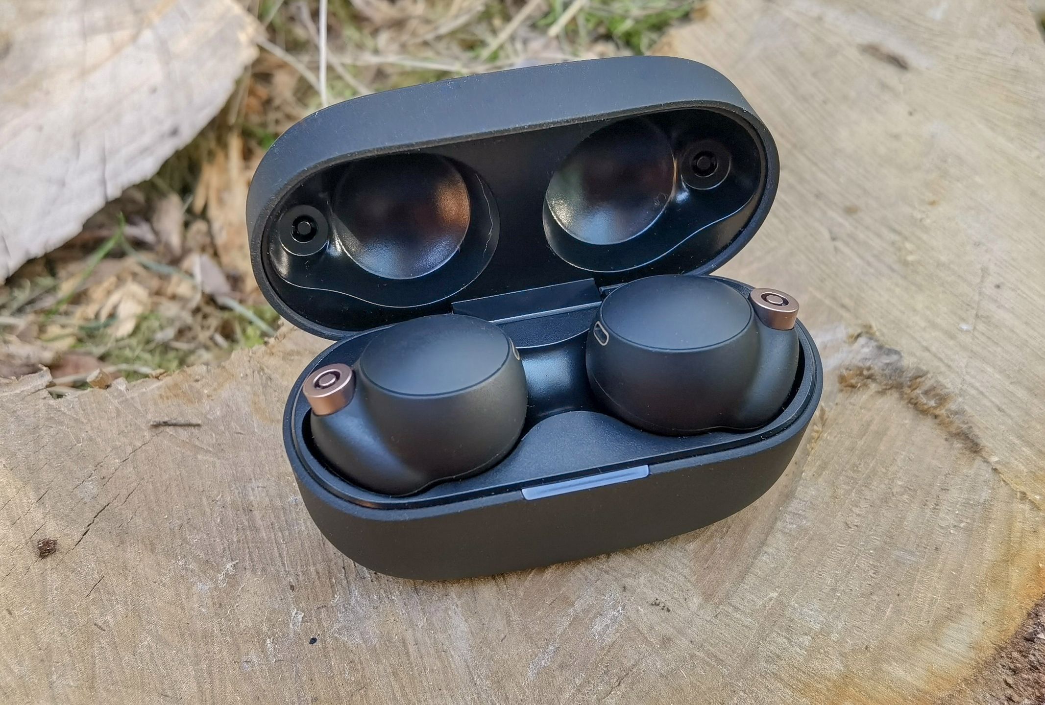 TEST Sony WF-1000XM4: Słuchawki niemal idealne 4