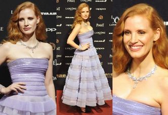 Jessica Chastain w falbanach na gali w Chinach