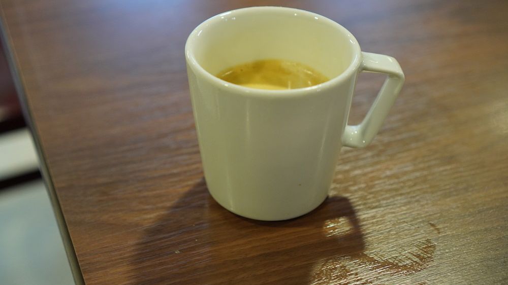 Napoje, które zwiększają ryzyko powstawania żylaków