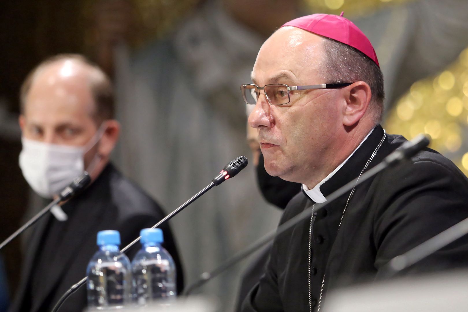 "Don Stanislao". Prymas Polski: dość bratobójczej walki. Modlitwa też w intencji kard. Dziwisza