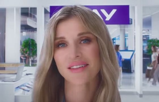 Joanna Krupa reklamuje ofertę Play z 300 GB internetu