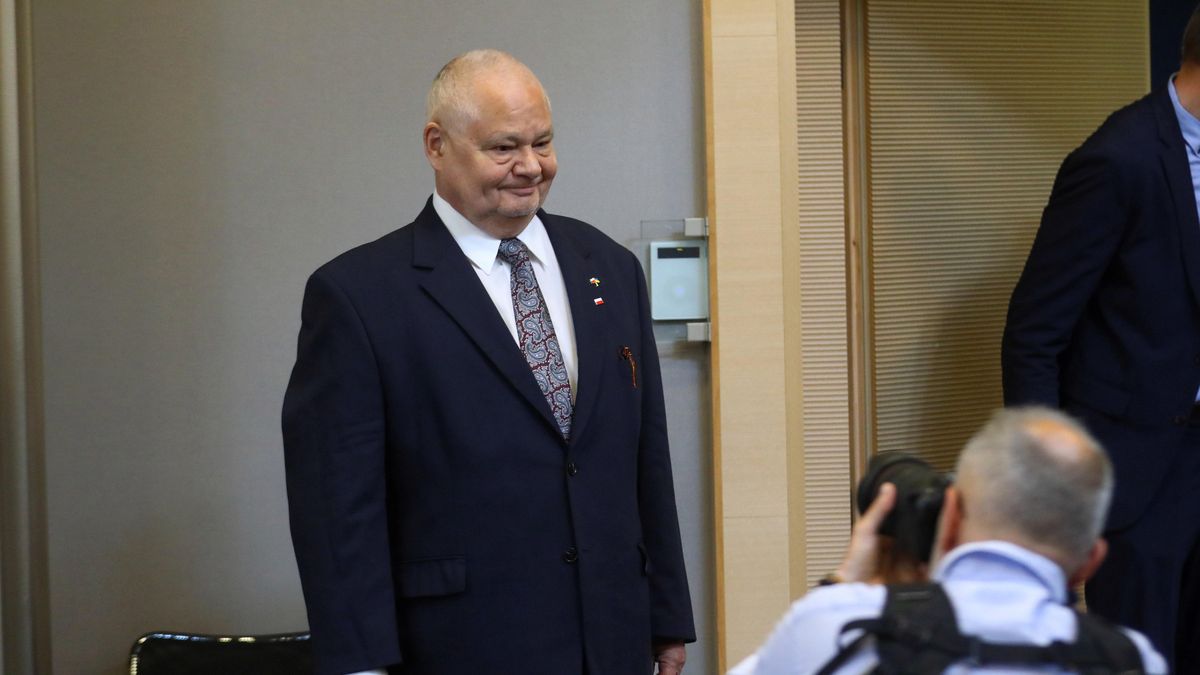 Prezes NBP Adam Glapiński zaskoczył rynek zapowiedziami i końcu podwyżek i możliwości obniżek stóp procentowych