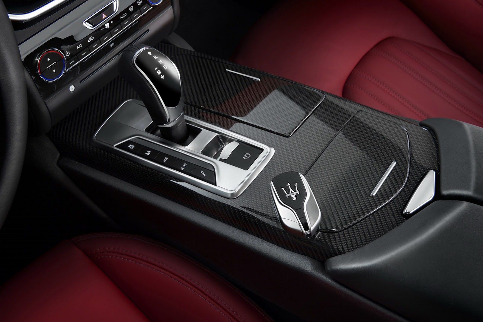 2014 Maserati Ghibli - Włosi wiedzą, co to piękno [galeria] 74