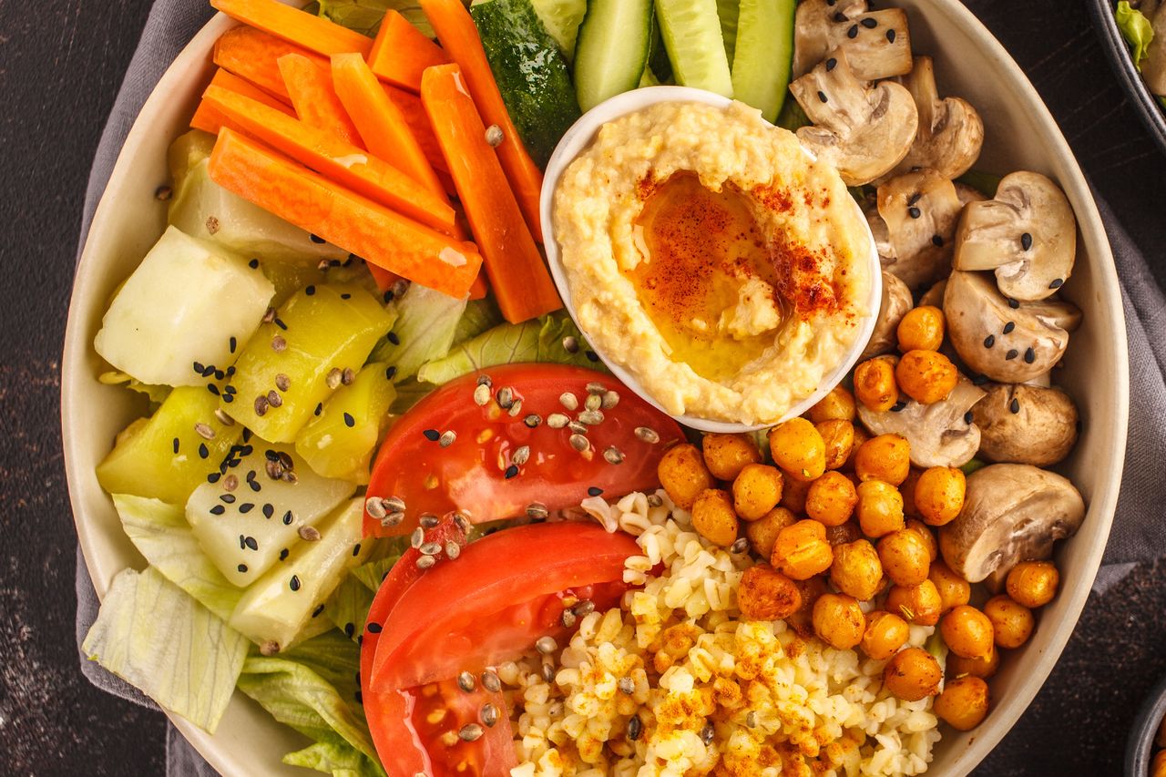 Szybkie przekąski do 100 kcal. Idealne, gdy chcesz zjeść coś bez wyrzutów
