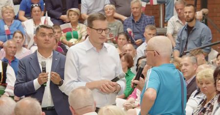 Morawiecki dostał pytanie. "My się do takiej UE nie zgłaszaliśmy"